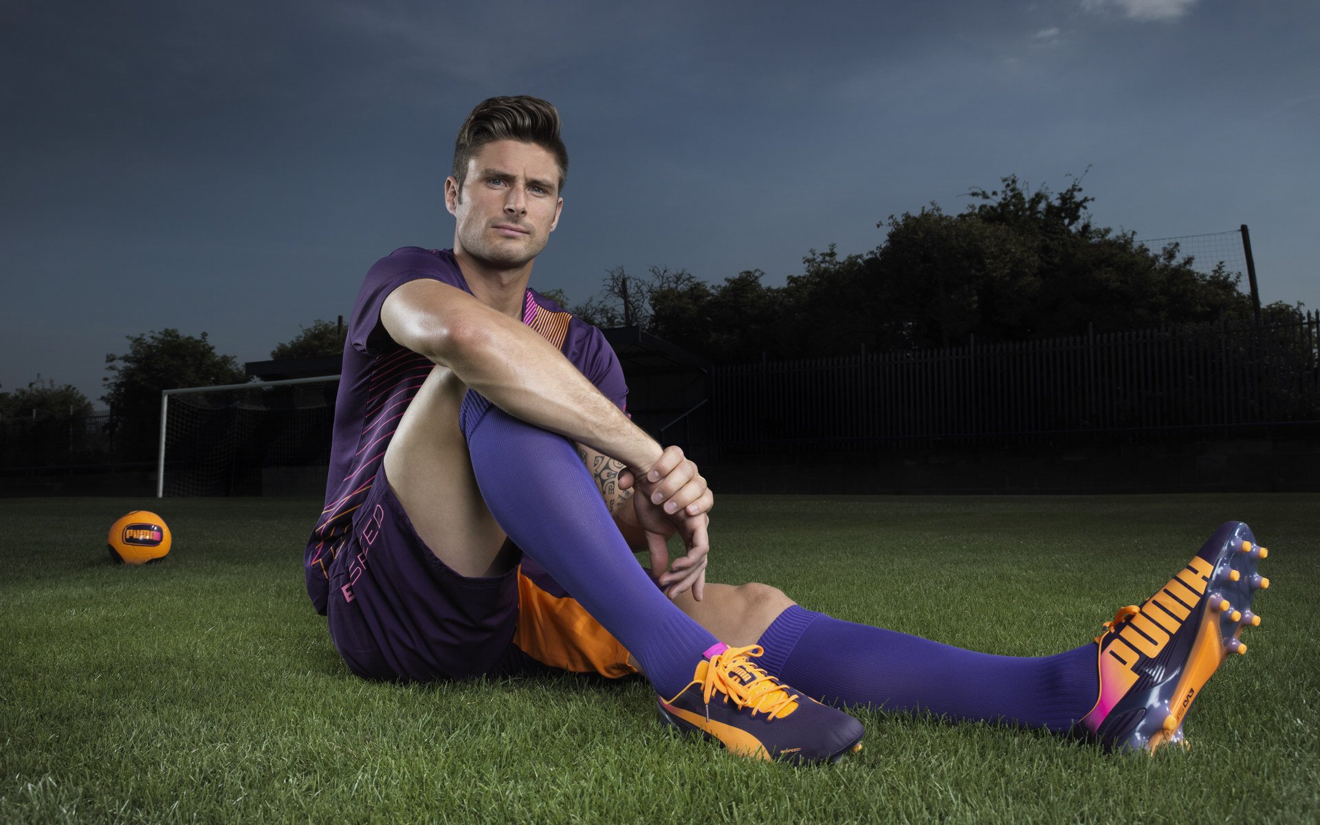 绿茵与硬木的巅峰交响，皇马决胜喀麦隆之夜，拉什福德抢七封神时