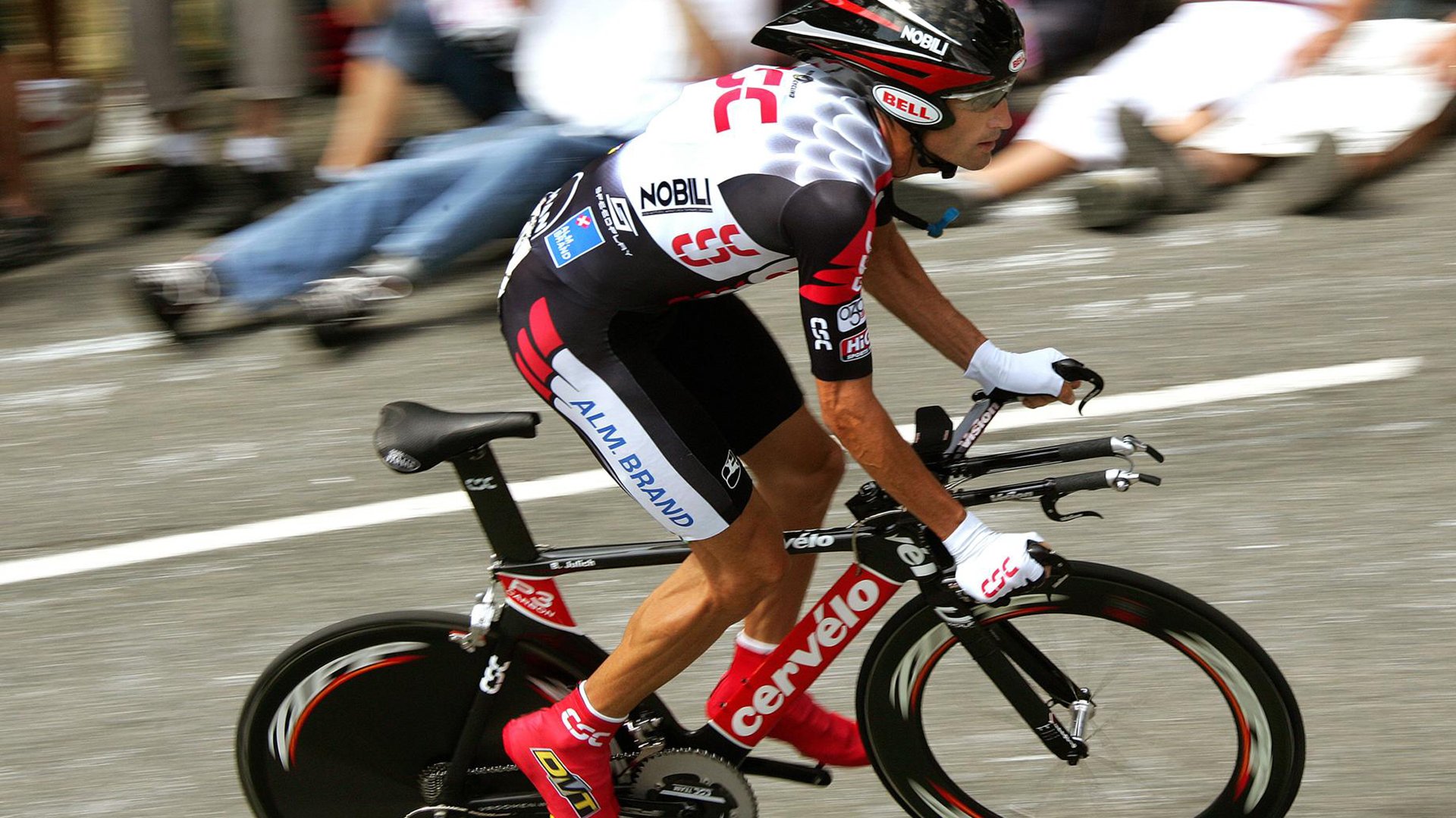 库里之夜，当季后赛的舞台成为个人能力的终极画布